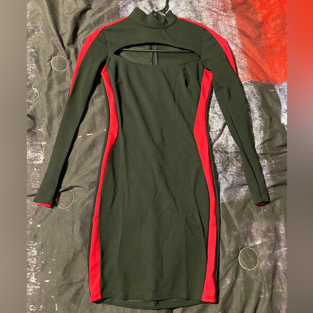 Black/Red Long-Sleeve Dress XS Fashion Nova